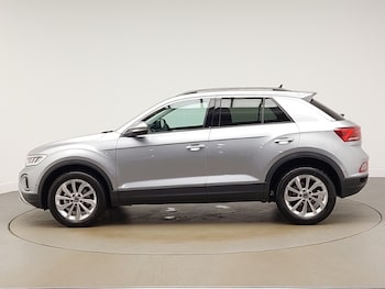 Used Volkswagen T-Roc 2025 for sale - 76770376: Photo