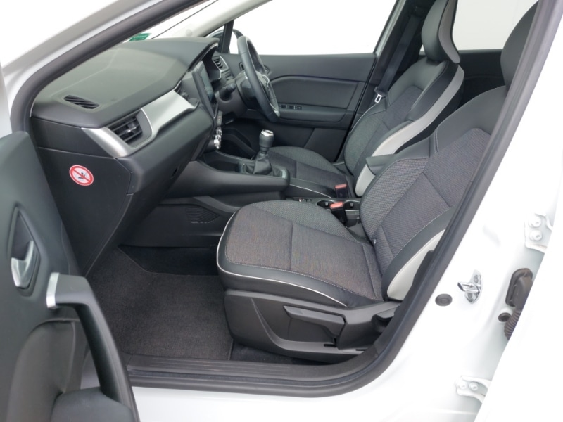 Used Renault Captur 2022 for sale - 77645235: Photo 5