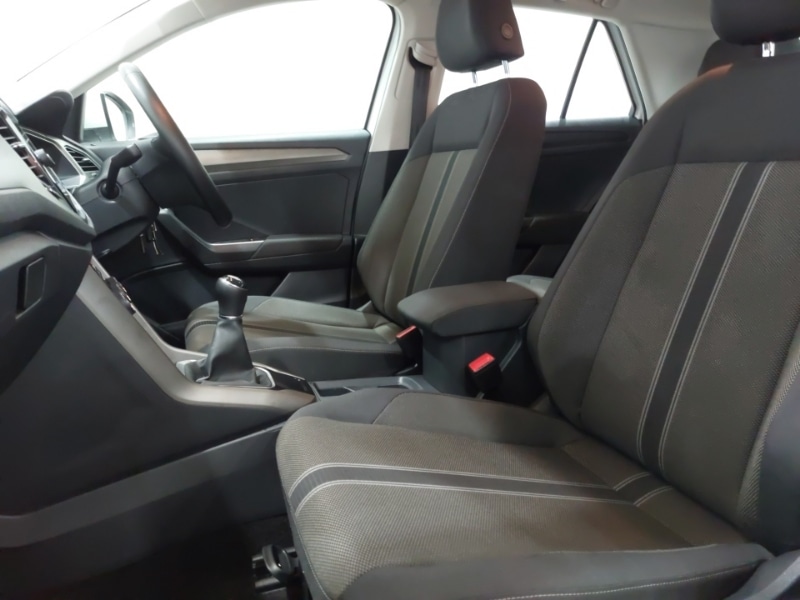 Used Volkswagen T-Roc 2020 for sale - 77536981: Photo 5