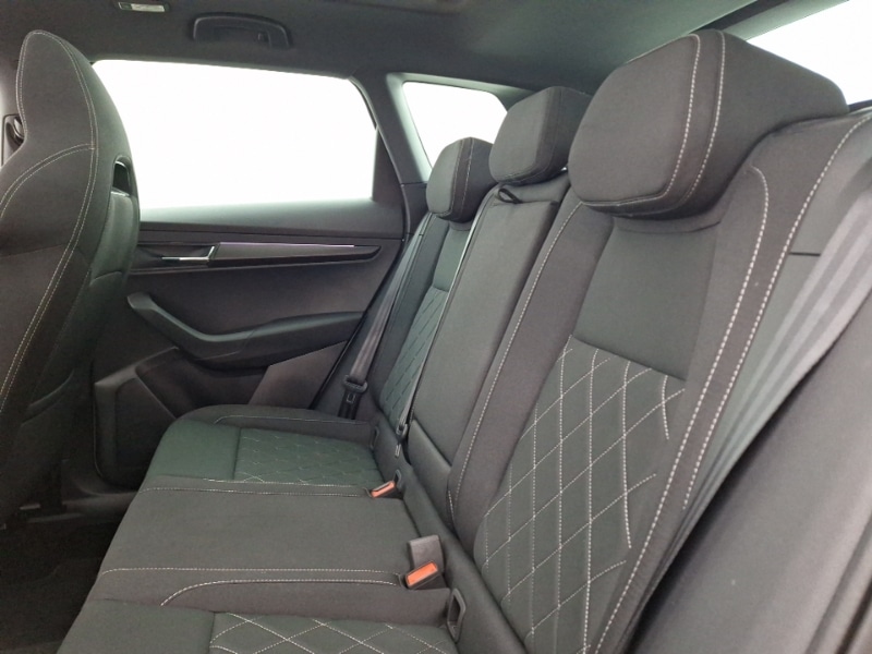 Used Skoda Karoq 2024 for sale - 76347543: Photo 6
