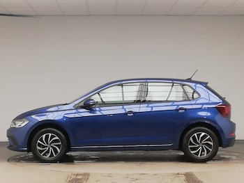 Used Volkswagen Polo 2024 for sale - 76987560: Photo