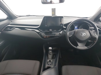 Used Toyota C-HR 2021 for sale - 78438999: Photo