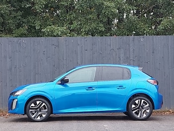 Used Peugeot 208 2025 for sale - 76377136: Photo