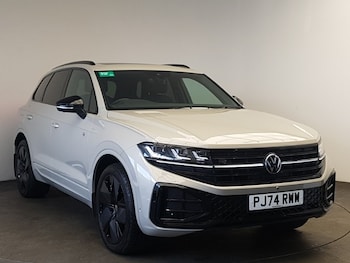 2024 - 3.0 V6 TDI 4Motion Black Edition 5dr Tip Auto