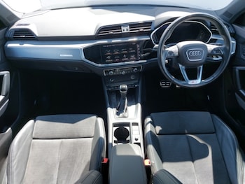 Used Audi Q3 2021 for sale - 75725110: Photo