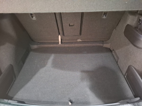 Used Skoda Karoq 2024 for sale - 76301484: Photo 8