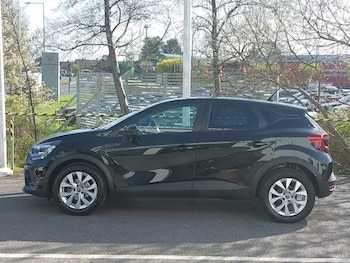 Used Renault Captur 2021 for sale - 78179186: Photo