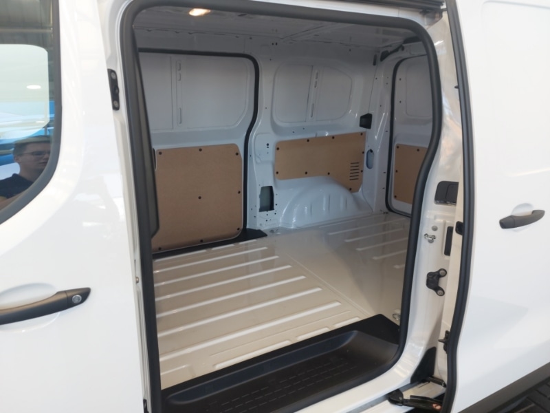 Used Vauxhall Vivaro 2026 for sale - 78152256: Photo 6