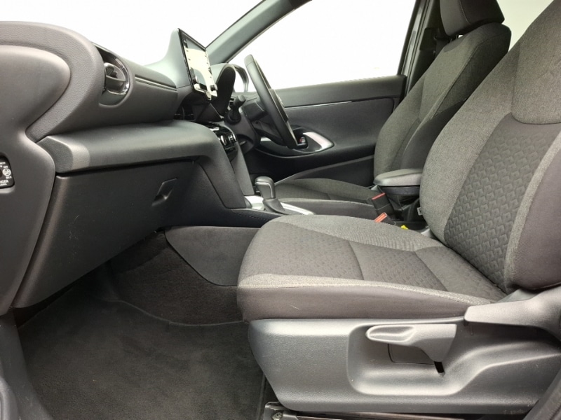 Used Toyota Yaris Cross 2022 for sale - 76925401: Photo 5