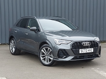 Used Audi Q3 2023 for sale - 77985705: Photo