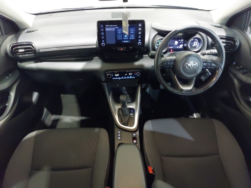 Used Toyota Yaris 2021 for sale - 76987482: Photo 2