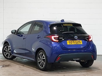 Used Toyota Yaris 2021 for sale - 76987482: Photo