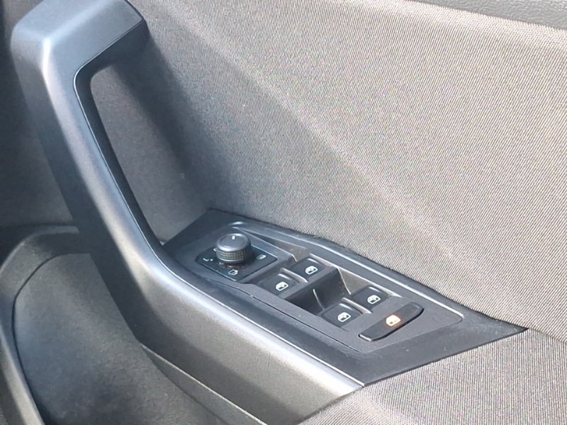 Used Volkswagen T-Roc 2022 for sale - 76328708: Photo 11