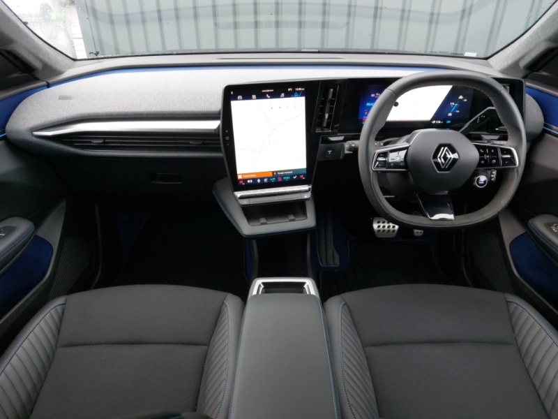 Used Renault Scenic E-Tech 2024 for sale - 77242241: Photo 2