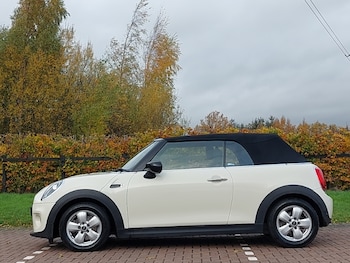 Used MINI Convertible 2020 for sale - 76451715: Photo
