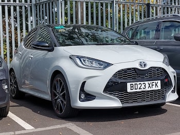 Used Toyota Yaris 2023 for sale - 79597309: Photo