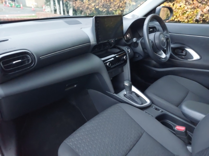 Used Toyota Yaris Cross 2024 for sale - 76483407: Photo 5