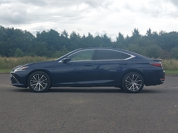 Used Lexus ES 2023 for sale - 76600286: Photo