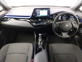 Used Toyota C-HR 2020 for sale - 75612446: Photo
