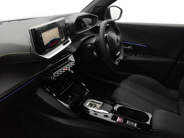 Used Peugeot 2008 2025 for sale - 76212817: Photo 5