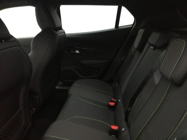 Used Peugeot 2008 2025 for sale - 76212817: Photo 6