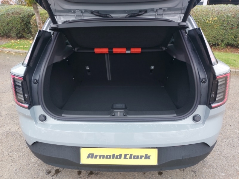 Used Volvo EX30 2025 for sale - 76471881: Photo 8