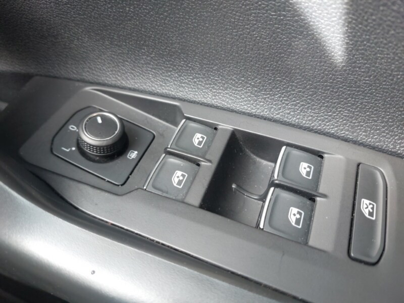 Used Volkswagen Polo 2019 for sale - 76683300: Photo 12