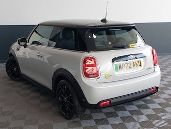 Used MINI Hatch 2022 for sale - 77817203: Photo