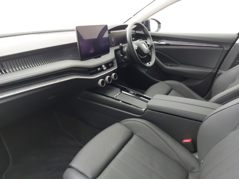 Used Skoda Superb 2024 for sale - 76664143: Photo 5