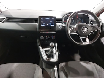 Used Renault Clio 2020 for sale - 76213007: Photo 2
