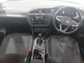 Used Volkswagen Tiguan Allspace 2023 for sale - 77782840: Photo