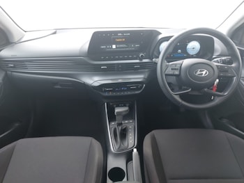 Used Hyundai i20 2024 for sale - 76709029: Photo