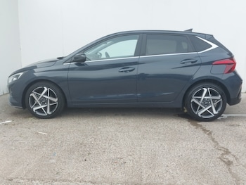 Used Hyundai i20 2024 for sale - 76709029: Photo