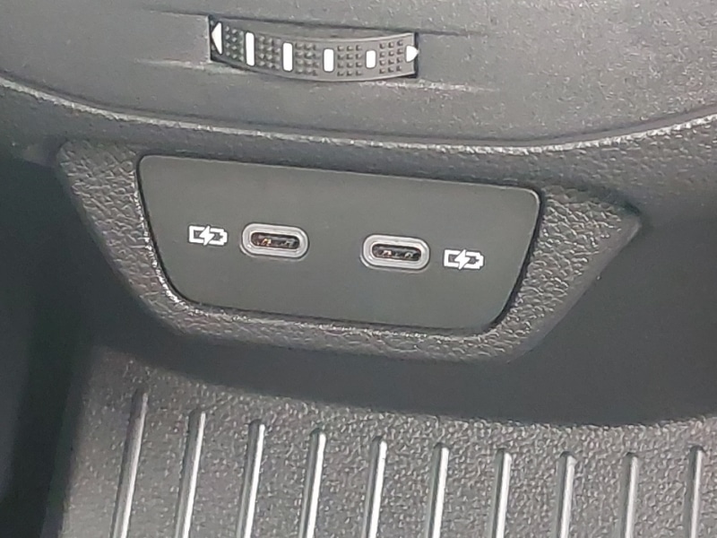 Used Volkswagen T-Roc 2023 for sale - 76506586: Photo 10