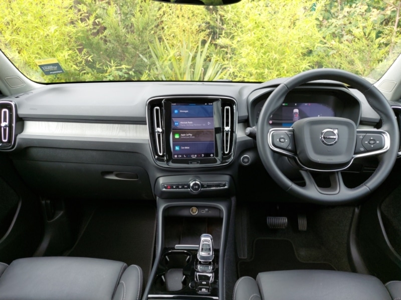 Used Volvo XC40 2024 for sale - 76771187: Photo 2