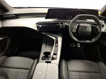 Used Peugeot 3008 2025 for sale - 76087559: Photo