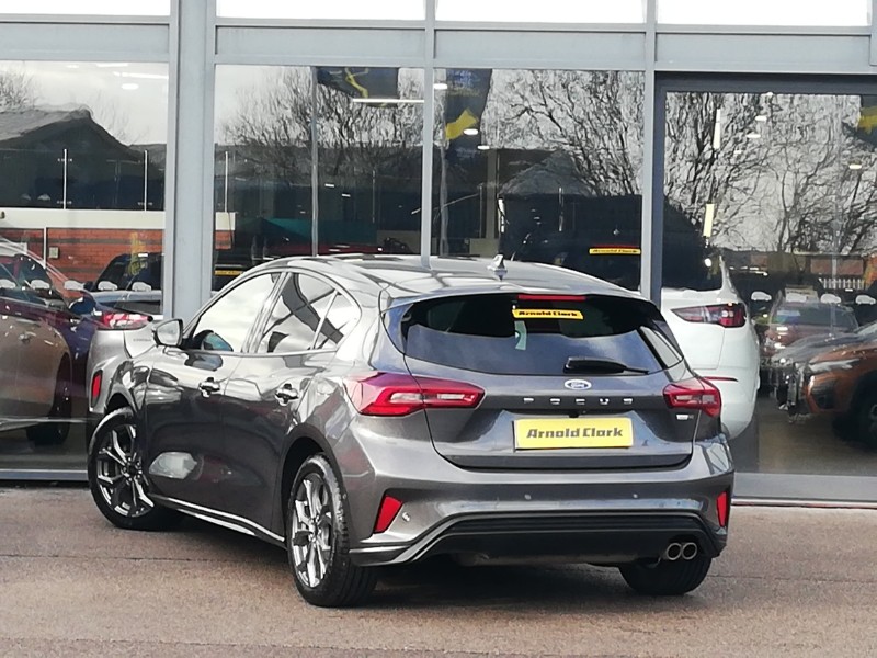 Used Ford Focus 2023 for sale - 77949307: Photo 3