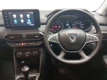 Used Dacia Sandero Stepway 2022 for sale - 76220846: Photo 2