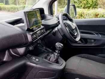 Used Peugeot Partner 2024 for sale - 76694905: Photo