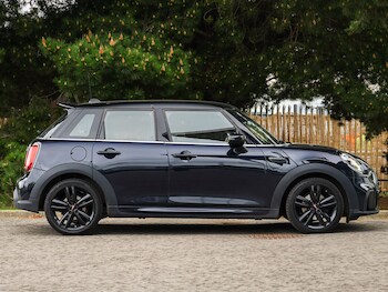 Used MINI Hatch 2022 for sale - 78439925: Photo