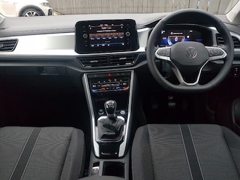 Used Volkswagen T-Roc 2025 for sale - 77736837: Photo