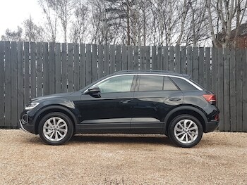 Used Volkswagen T-Roc 2025 for sale - 77736837: Photo
