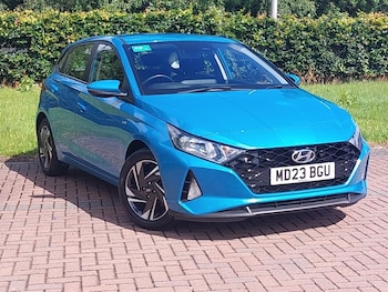 Used Hyundai i20 2023 for sale - 79477077: Photo