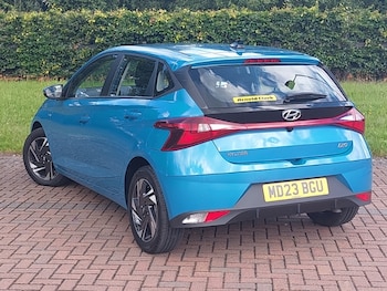 Used Hyundai i20 2023 for sale - 79477077: Photo