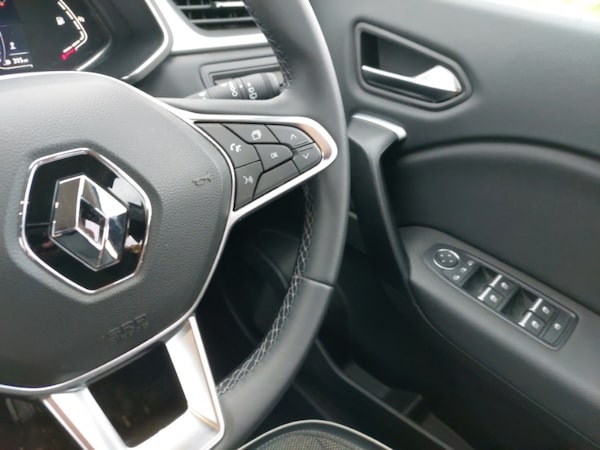 Used Renault Captur 2022 for sale - 76225645: Photo 10