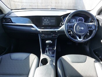 Used Kia Niro 2020 for sale - 78156368: Photo