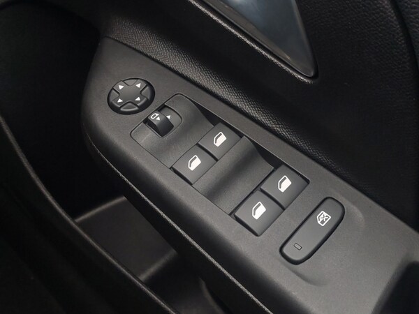 Used Vauxhall Corsa 2025 for sale - 76212500: Photo 12