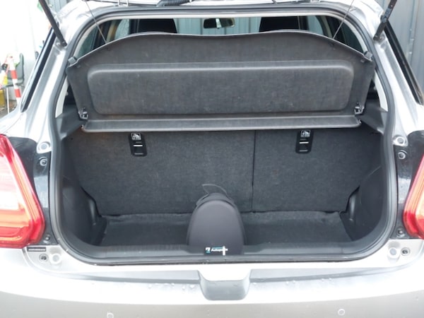 Used Suzuki Swift 2022 for sale - 76233193: Photo 8
