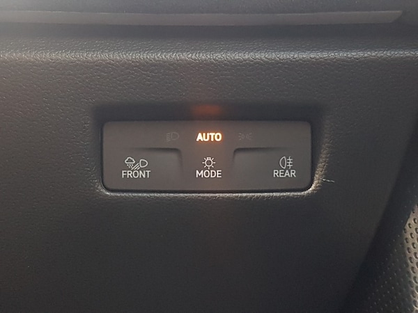 Used Volkswagen Passat 2025 for sale - 76182899: Photo 11