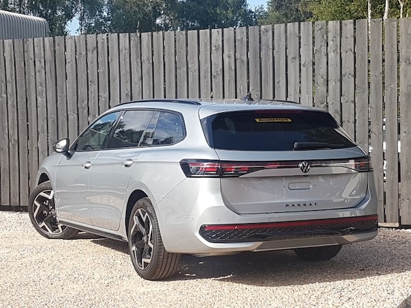Used Volkswagen Passat 2025 for sale - 76182899: Photo 3